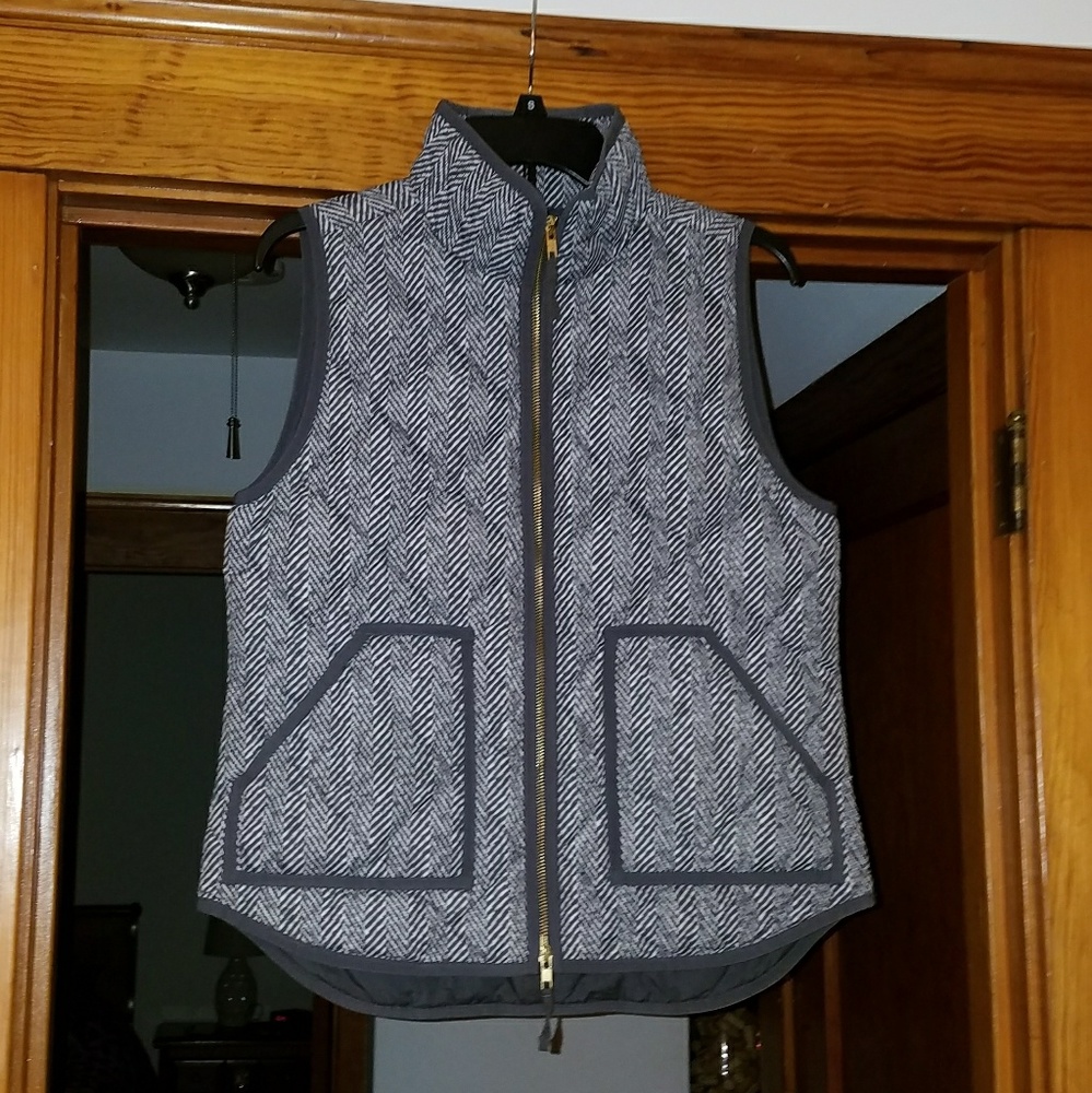 🚫 SOLD on eBay🚫J. Crew quilted vest